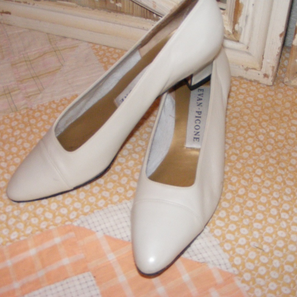 Evan Picone Shoes